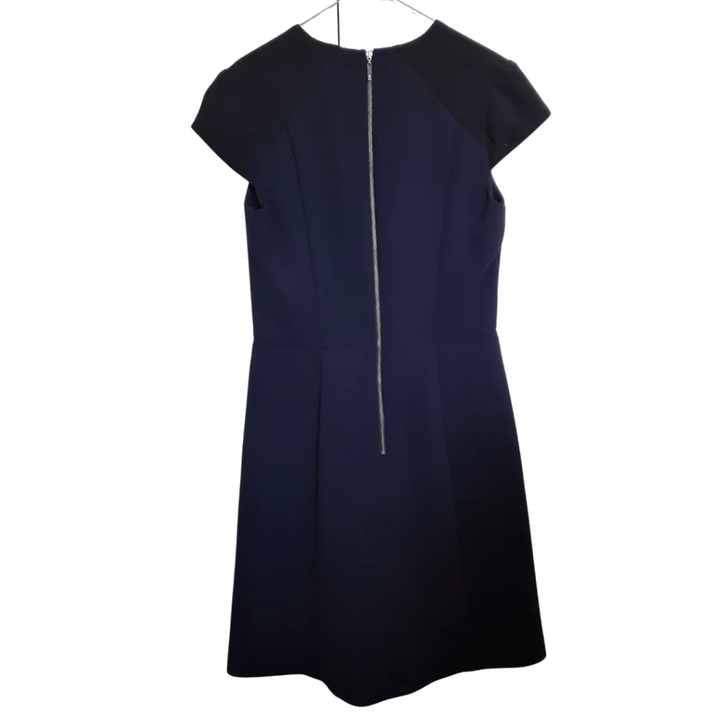 Cue Navy, Black, White dress with belt | size 10 - Picture 3 of 5